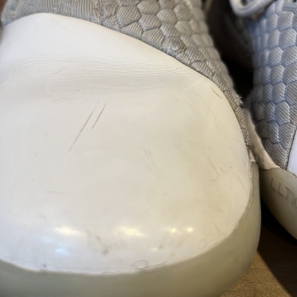 Nike Lebron Witness 3 Wolf Grey BQ9819-002 - Picture 4 of 13